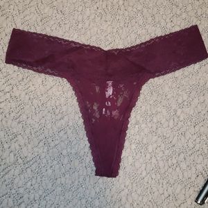 NWT Victoria's Secret lace thong panties XL